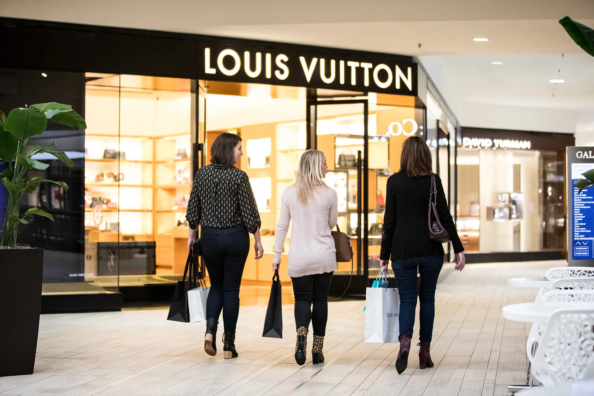 How to Make the Most of Edina’s Two Upscale Malls