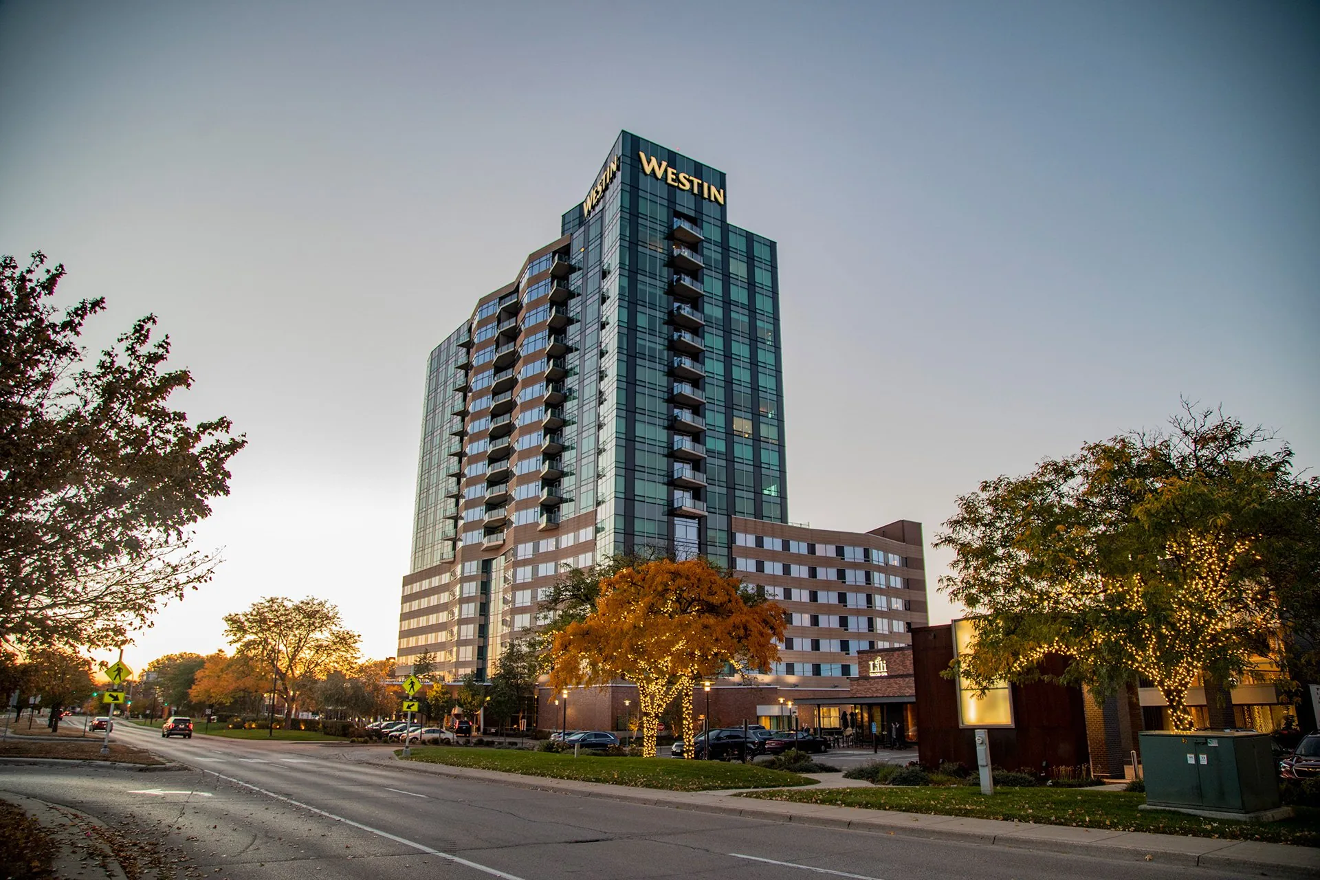 How to Make the Most of Edina’s Two Upscale Malls
