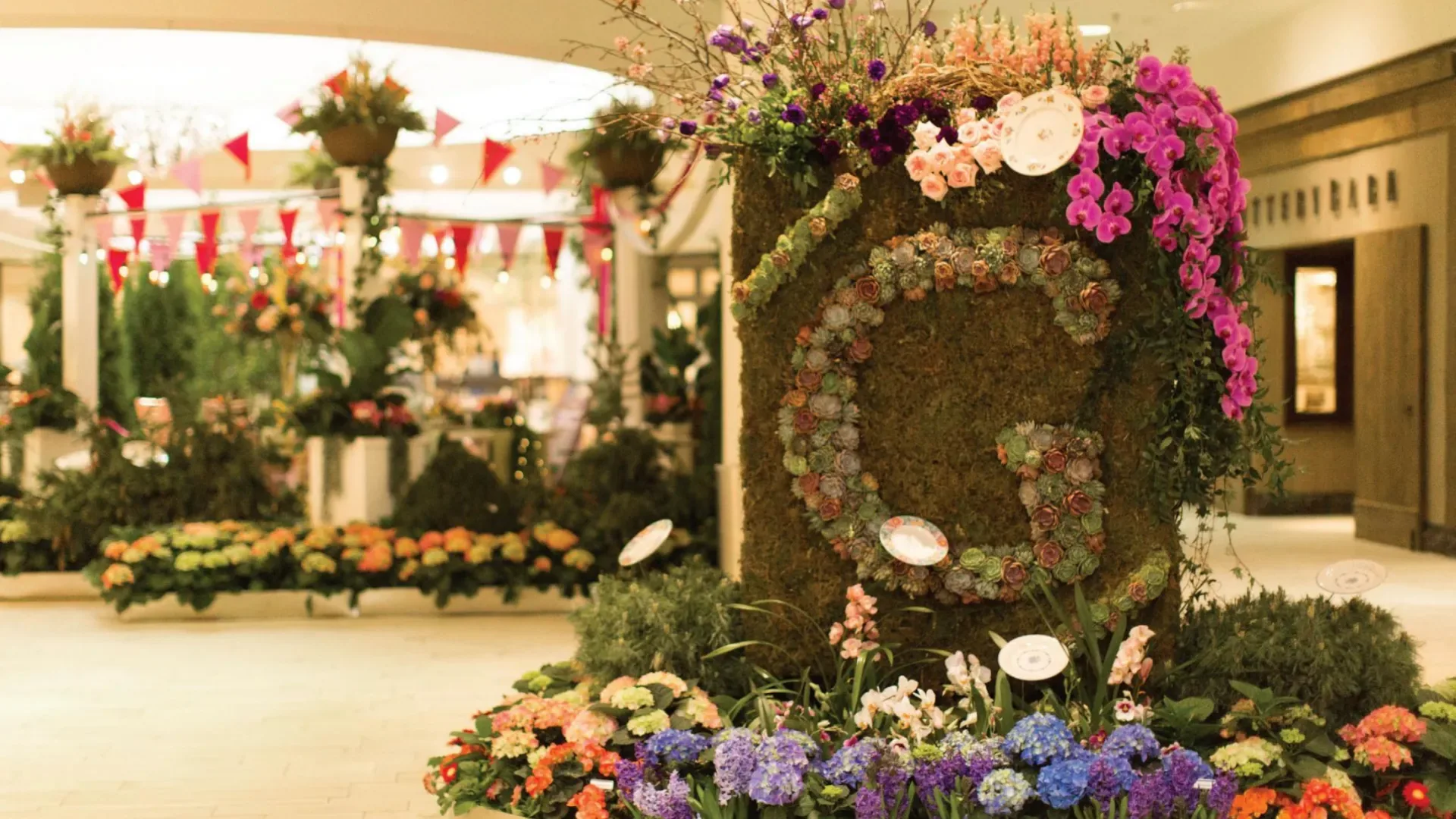 Step Into Spring at Fleurs de Villes FLORA at Galleria Edina